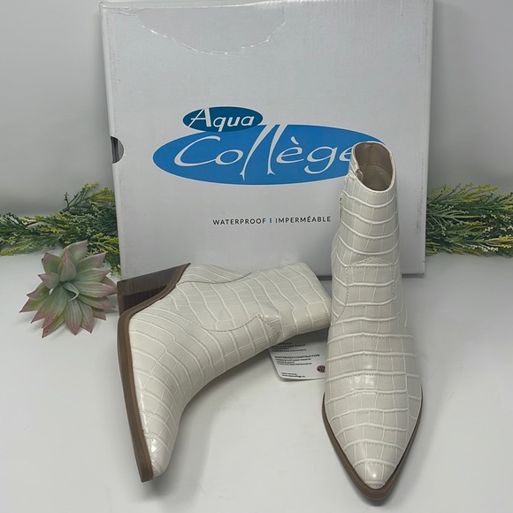 Aqua Shoes - Aqua College Quiana Waterproof Booties Size 8